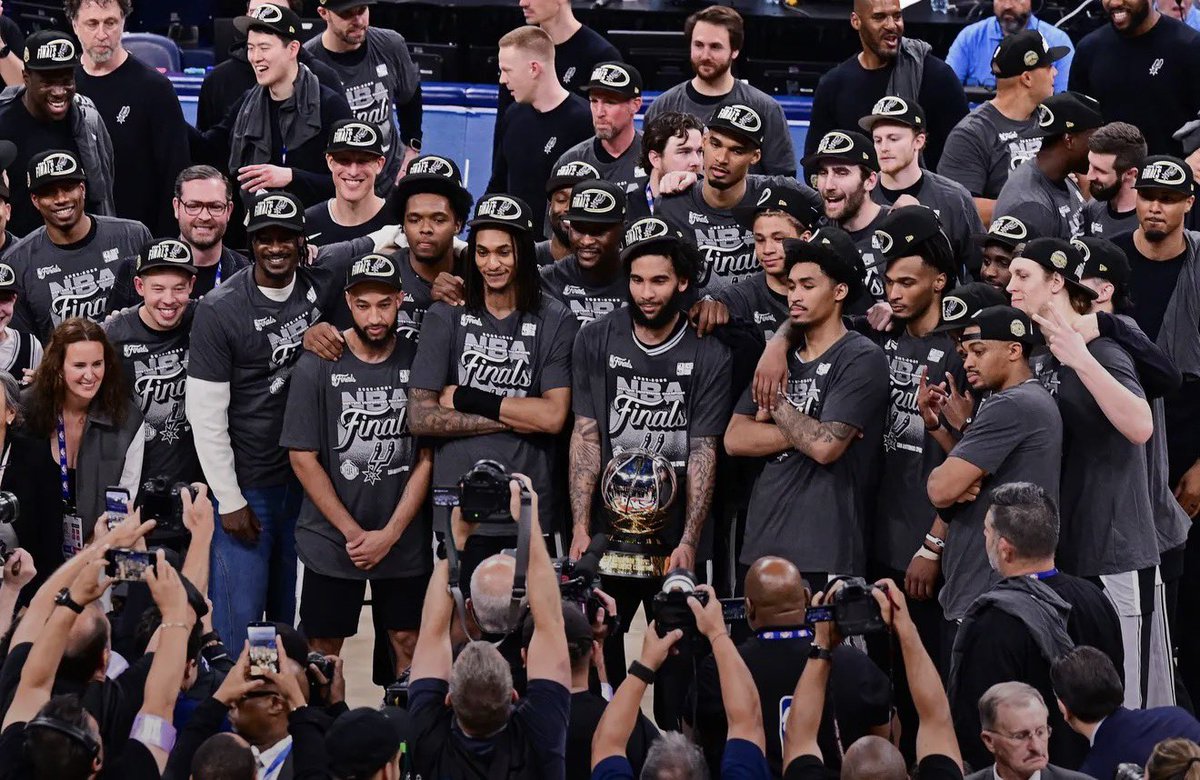 JBaronJr's tweet photo. On to the Finals.  4 More! https://t.co/wkweb6I4cQ