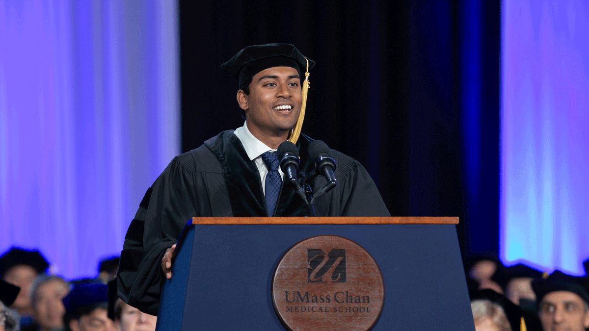UMassChan's tweet photo. “None of our patients know what kind of person we are going to be when we walk in the door. But the truth is, we get to choose. Find out what you have and just run with it." - Suhas Suddala, graduating today with an MD/MBA, to the Classes of 2026 

#UMassChan2026 #UMass @UMass https://t.co/ylh40gG9vj