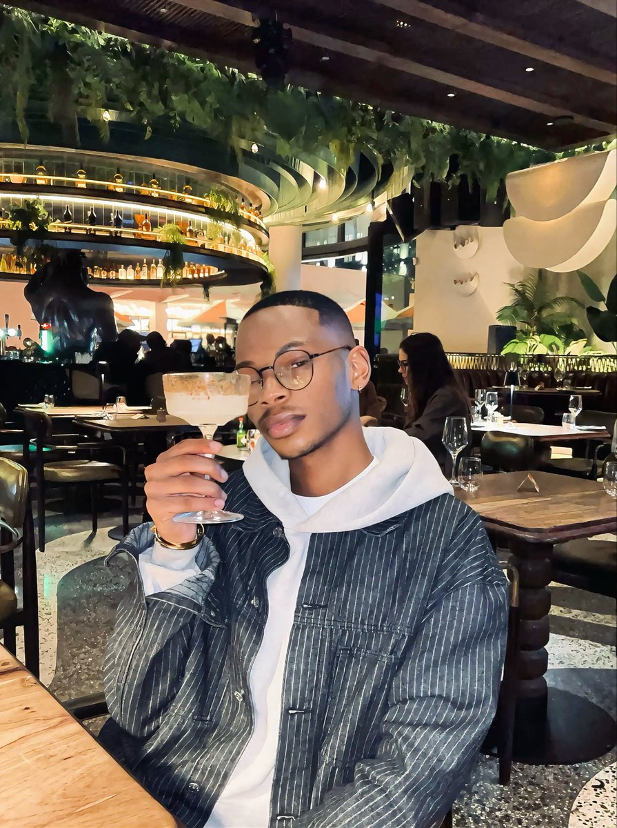 thxlan444's tweet photo. +1 https://t.co/2FusWL0qXT