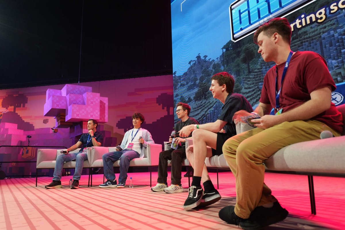 play_gridlock's tweet photo. Thank you all so much to everyone who came out to the Gridlock panel!! 🎉

We can’t wait to share even more exciting news with you in the coming weeks 

❤️ Big thanks to @Minecraft &amp; @TwitchCon https://t.co/uOnKS2gG9q