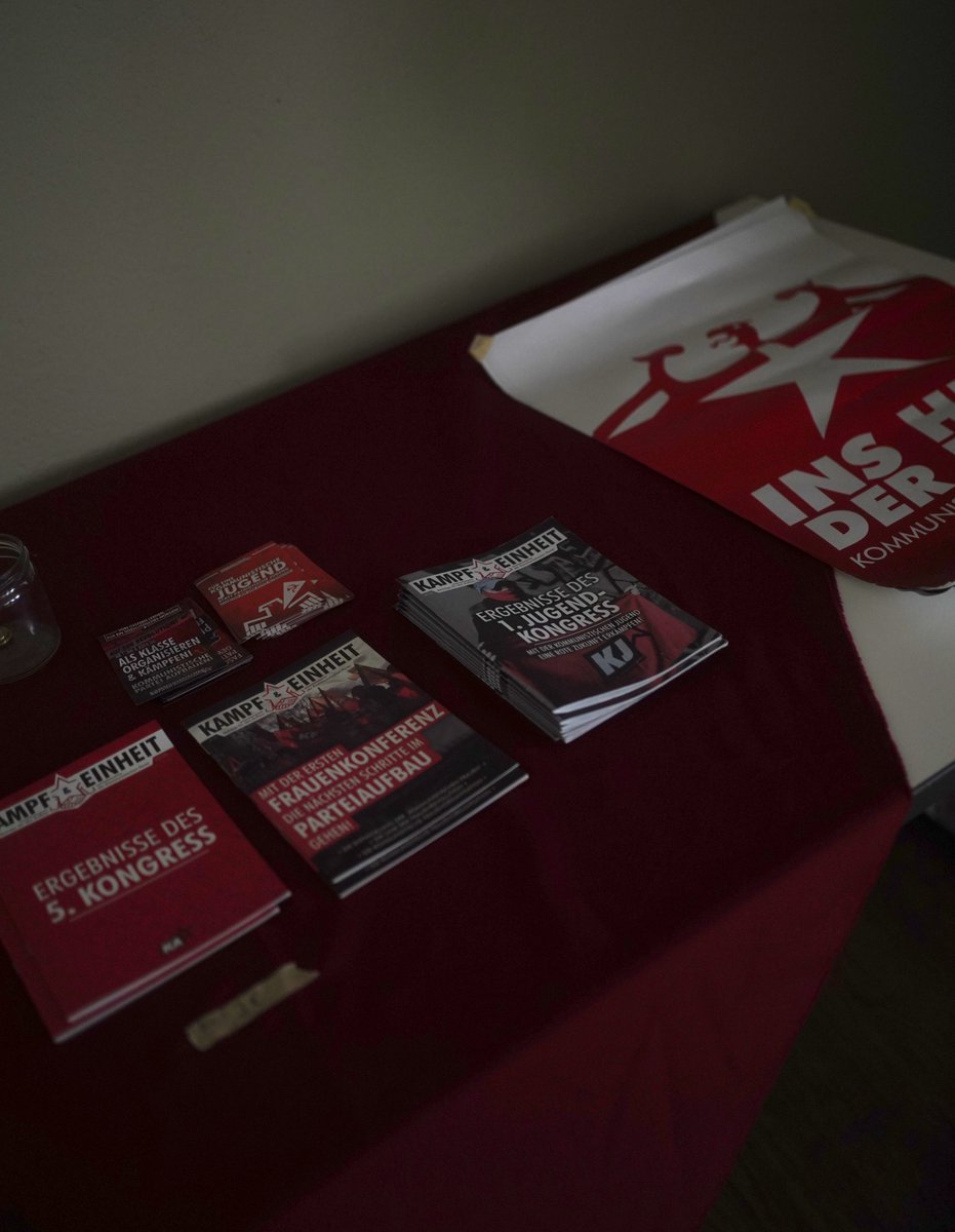 komjugend's tweet photo. Soli mit Daniela Klette und Vorstellungsvortrag in Halle!

#kommunistischejugend #jugendvoran #danielaklette #freiheitfürallepolitischengefangenen https://t.co/YPRnbrFbQu