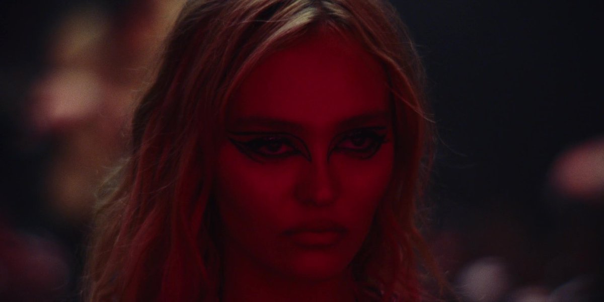Lily-Rose Depp Club tweet media