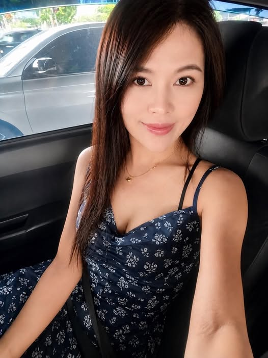 rx6885's tweet photo. 櫃姐人生就是——
人家說哪間廟拜了會比較好業績，
我真的二話不說立刻衝！

哪裡可以讓我開單冒泡，
就算走斷腿、搭到末班車我都去🫠
拜托快點告訴我，
我真的需要奇蹟！！
#百貨櫃姐人生 #求開單 https://t.co/DEBb9IcsbO