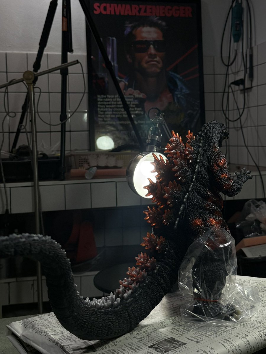 PaneawColourr's tweet photo. Last..👋🏼🔥
#godzilla #godzilla1995 #softvinyl #kaiju #paint #PaneawColour #paneawcolour https://t.co/s20NOjbGCZ