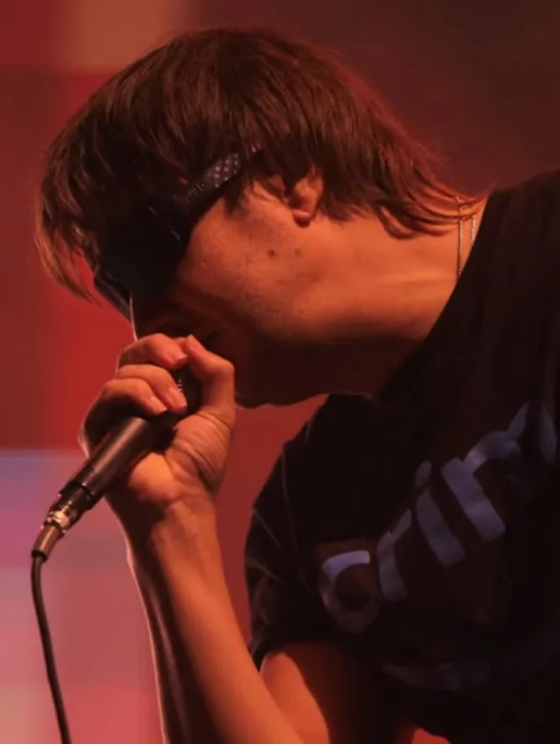 jakelinesanders's tweet photo. .@Casablancas_J 👽🎸🎤
“Kiss me, k-k-kiss me
Infect me with your love and fill me with your poison🖤
You’re from a whole ‘nother world” https://t.co/IhbQC2LKKg