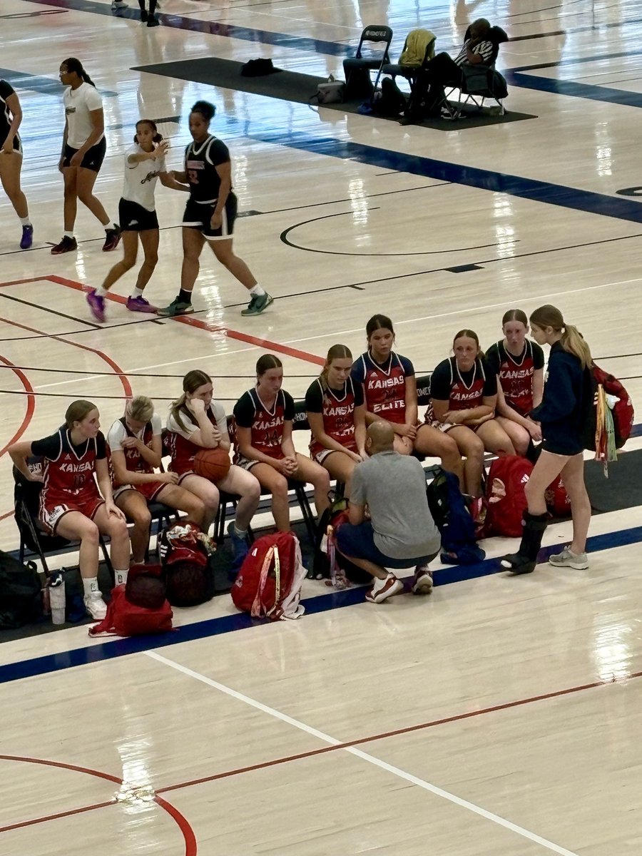 CoachMcCree's tweet photo. This group has shown improvement all season and they took a big step this weekend going 3-1 at the PGH Southwest Finals.

 We’re off for a bit so the girls can play hs basketball. Next up is the I-35 Summer Shootout in Wichita, June 27-28. #BTB https://t.co/HaFJNMO8U8