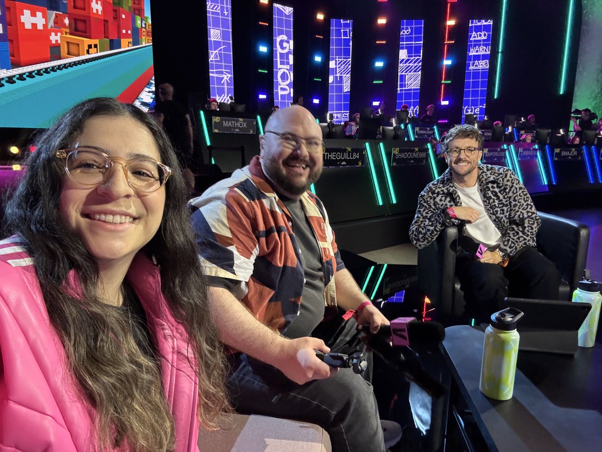 jojosolos's tweet photo. just some totally chill and totally nonchalant pictures from today 🤪 (picture 2 is insane I love you all) https://t.co/6A5W4b9G0e