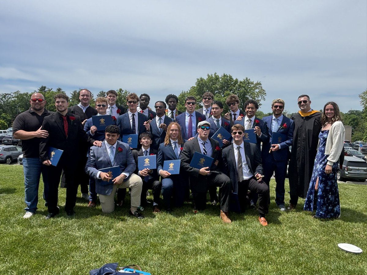 coach_spinnato's tweet photo. Class of 2026 will never be forgotten! Love you guys! Forever grateful for how this group impacted our program and the Choate community! #CRANKIT #FAMILY @CRHFootball https://t.co/1PN0YidYuy