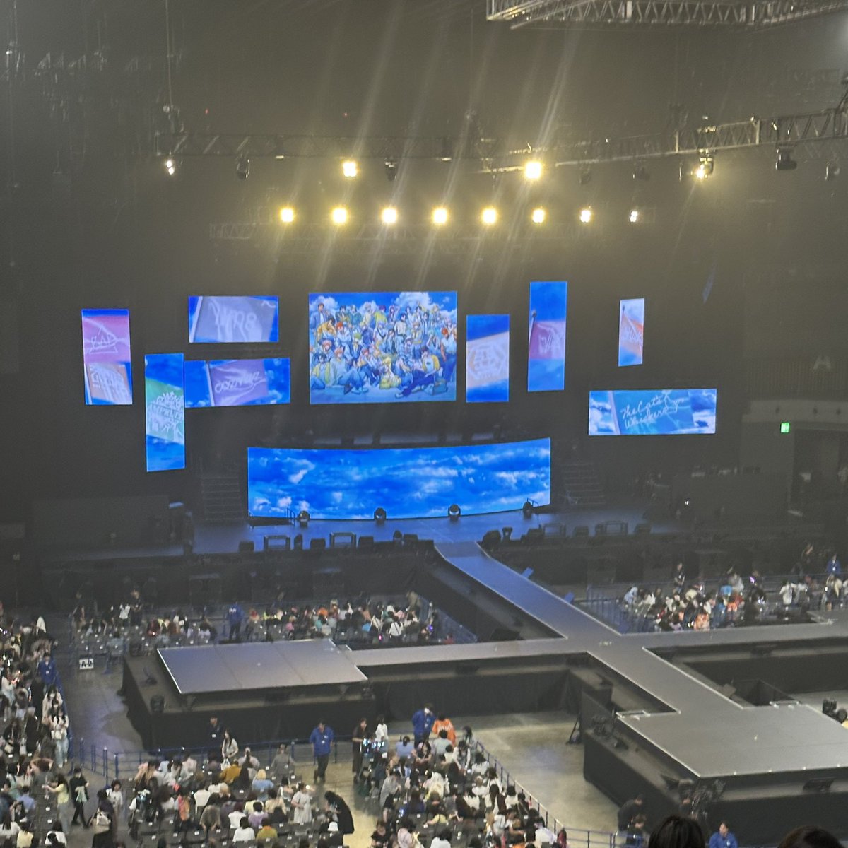 rennyann_'s tweet photo. 돞쇼 다녀옴 https://t.co/2KEM3oiug2