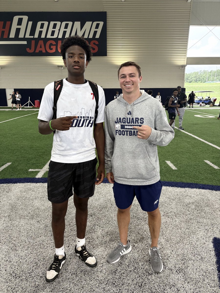 Jadenjmanwatson's tweet photo. @Jadenjmanwatson I put in good work at the University of South Alabama camp today!!! 6’6 210 Edge/OLB Offense NIGHTMARE!!! @CountyRecruits @SouthAlabama @bigmackmediatv @GCMSportsAL @ScoutFball @AL6AFootball @PORTCITYPROSPEC https://t.co/GL44Iowew2