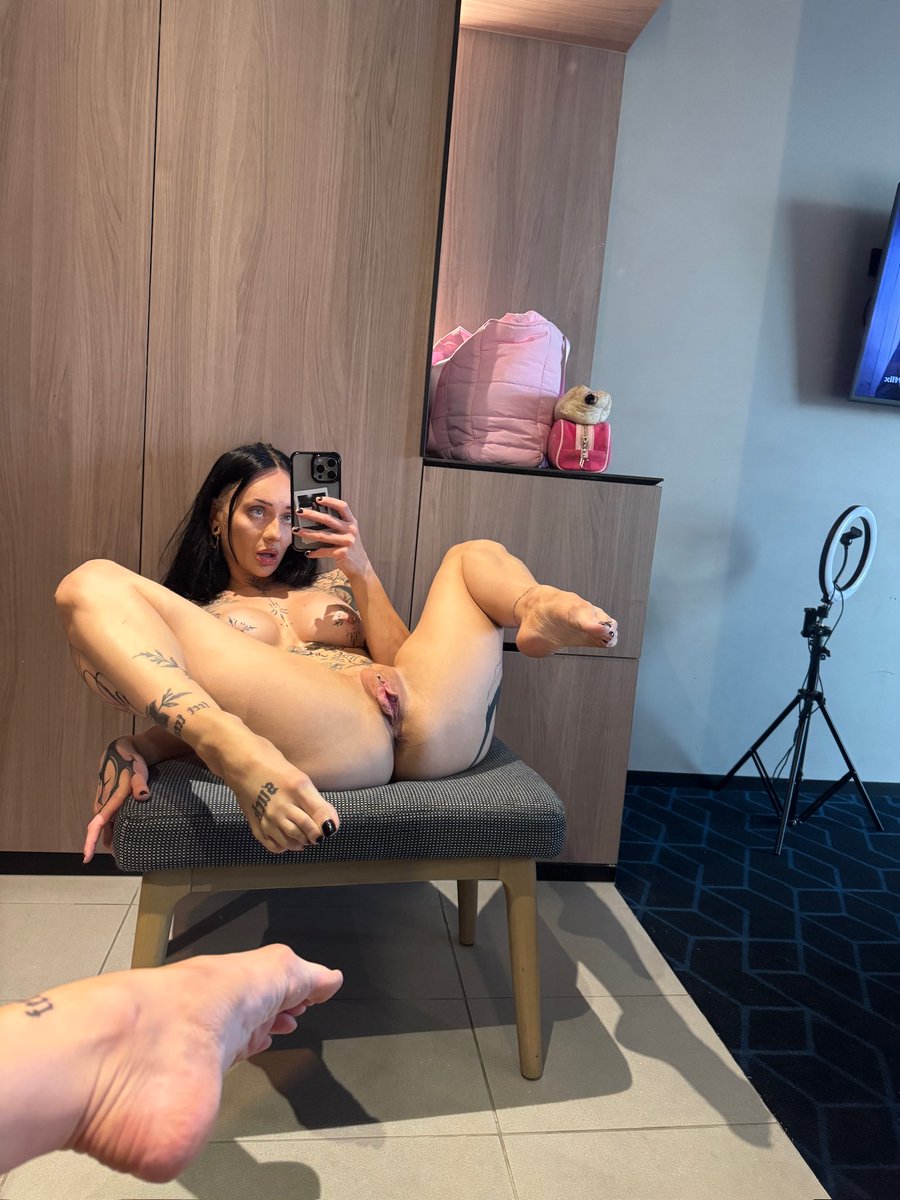 _rileyfoxx's tweet photo. Perth… I’m back for you this week. 😈

Message me to see me x

https://t.co/INNMK0JoKG https://t.co/7bctuvyqbB