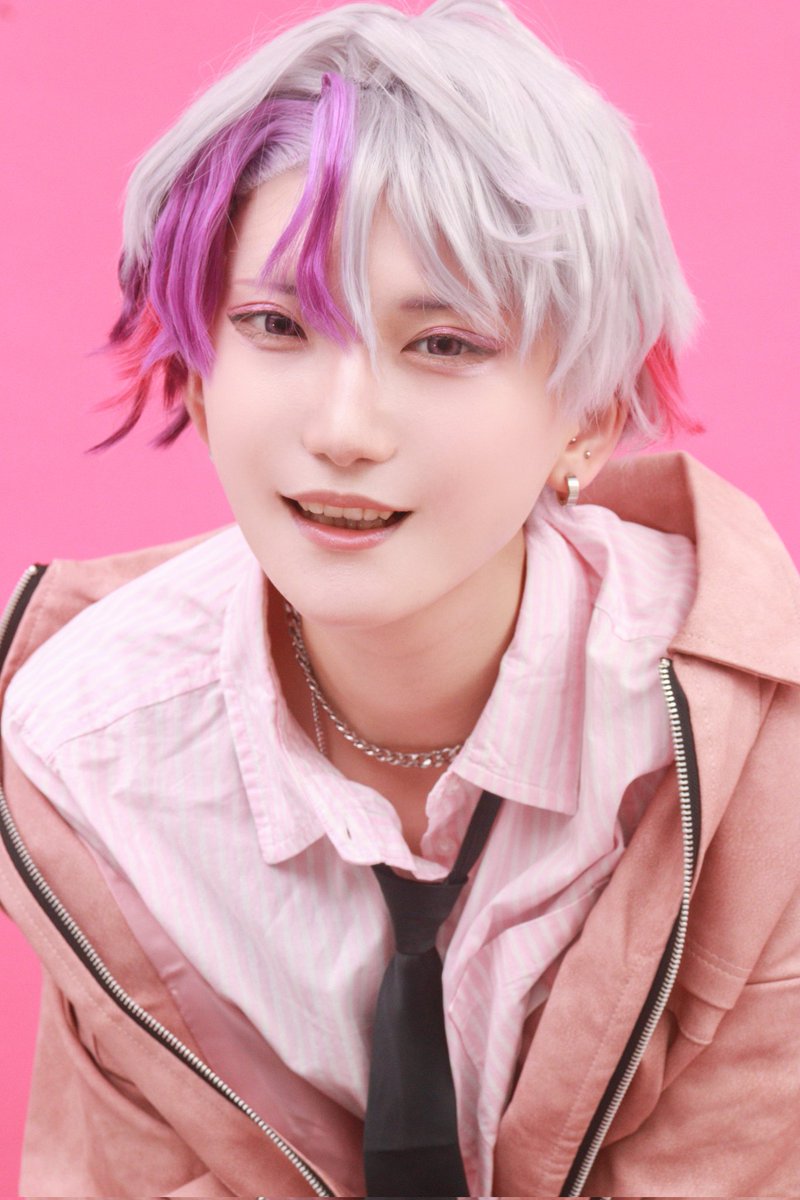 好きすぎるし最高すぎるし、笑顔めっちゃ素敵…😭😭😭😭😭