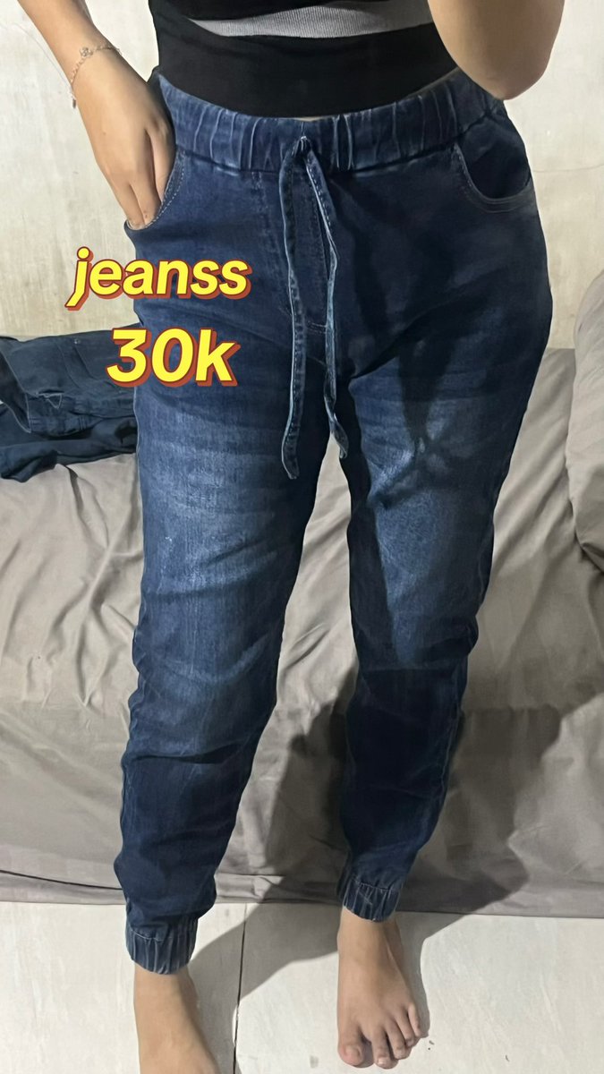 adejeula's tweet photo. prelovedd celanaa yuu siapa mauu? #preloved #prelovedjeans #zonauang  #zonajajan #bandung #shopee https://t.co/vUUKs5rSEi