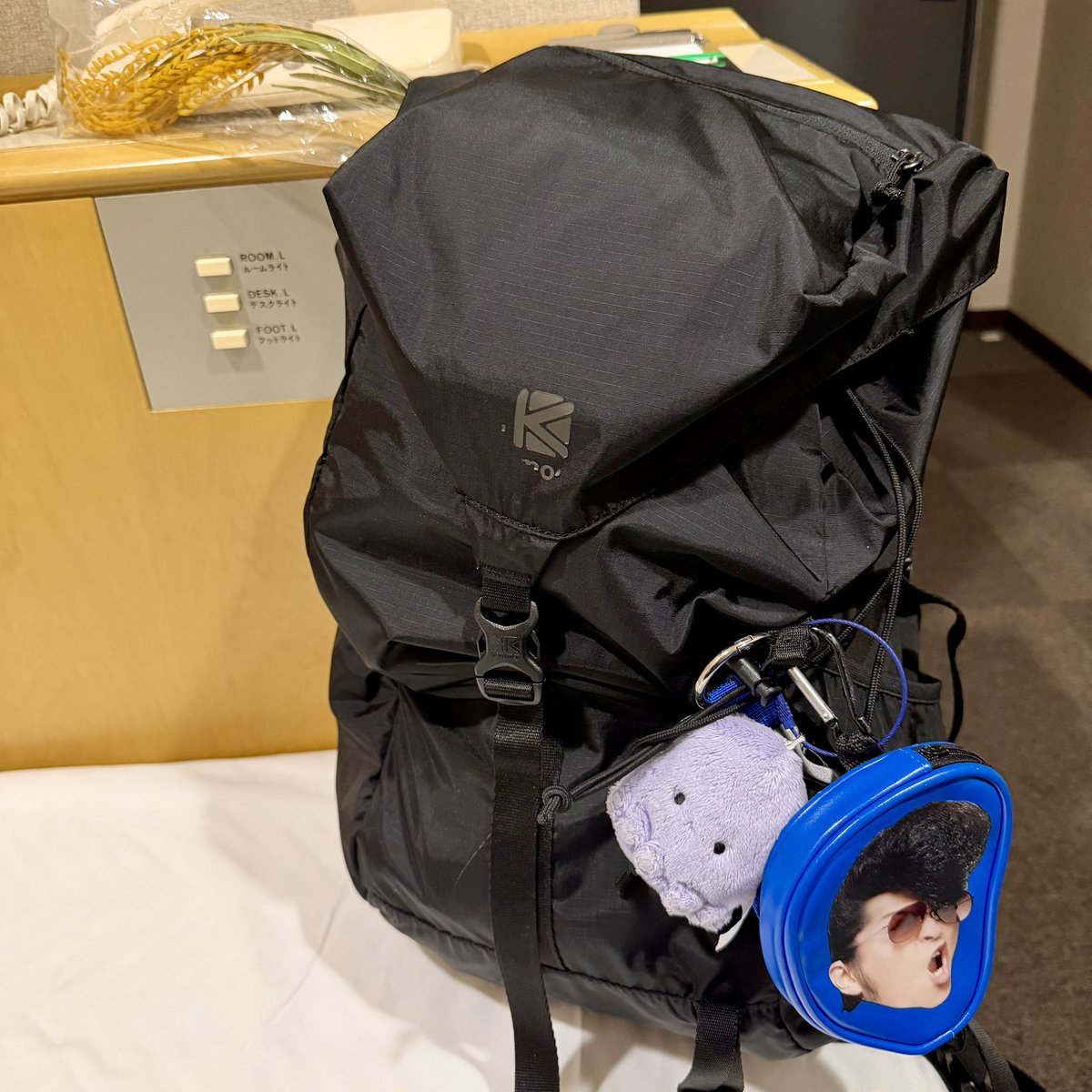 昨日倉敷の駅前歩いてたら、おじさんが前に回りこんでまで顔見てくる 