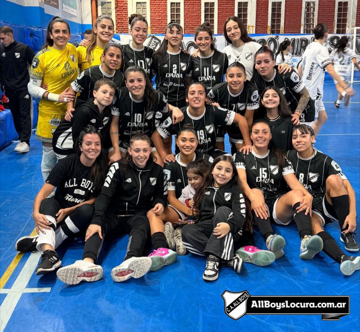 AllBoysLocura's tweet photo. Futsal Femenino: Triunfo de #AllBoys por 3 a 0 contra #SanLorenzo..
Con goles de Priscila González; Yamila Acosta y Play Piamonte!! https://t.co/79hI4E6WRp