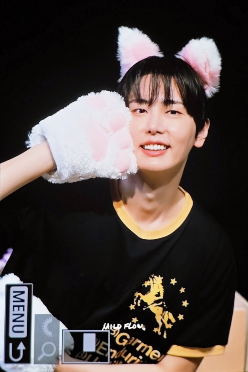 mildflow_89's tweet photo. 260531 애플뮤직 대면 PRE

ต^._.^ต

#SF9 #JAEYOON #에스에프나인 #재윤 #이재윤 https://t.co/WXetbsZGfn
