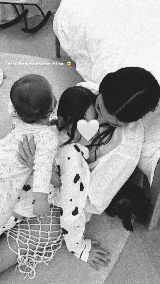 kellyplover's tweet photo. Kelly’s stories today 🌸💖 https://t.co/BBbANAmBCG