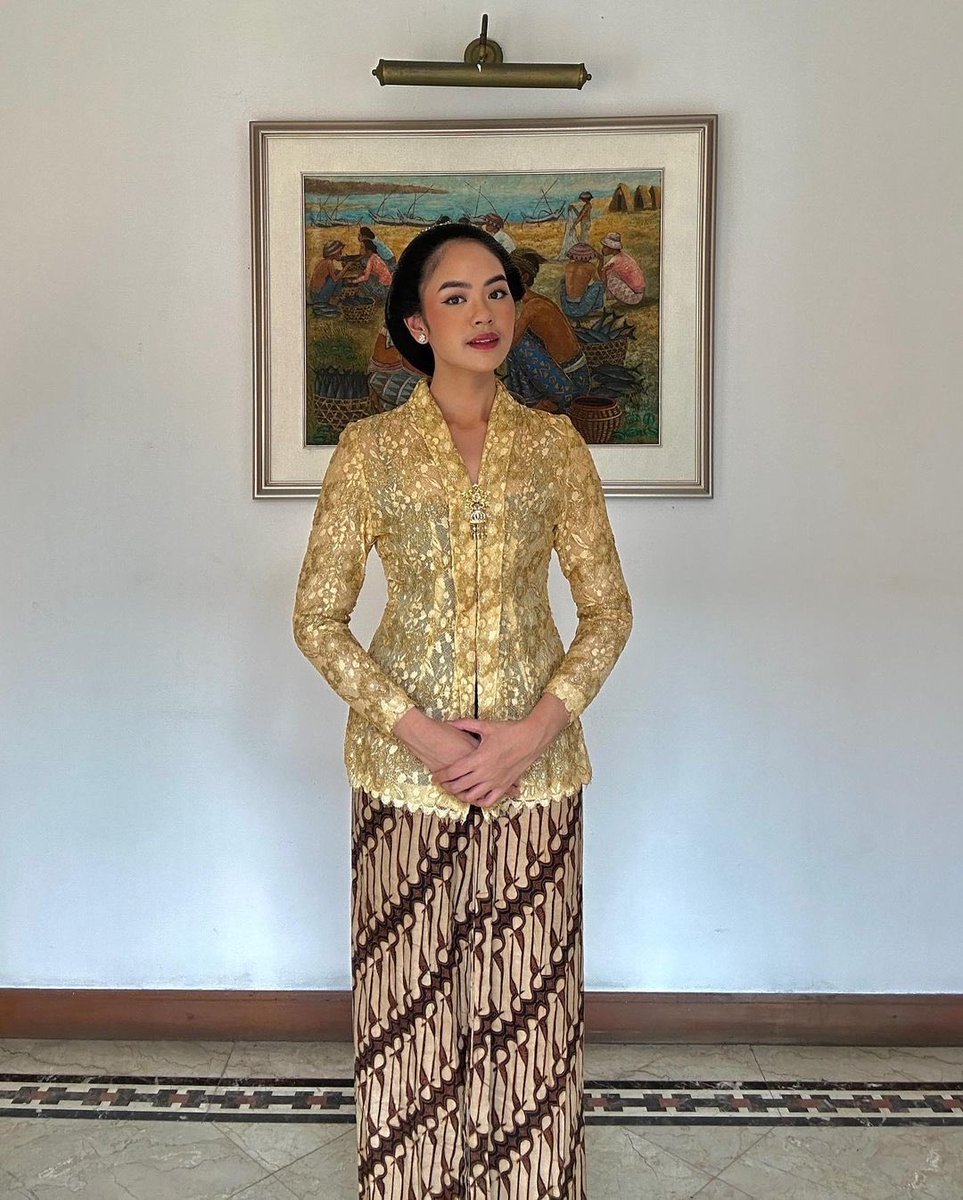 puspisyee's tweet photo. kalo denger nama ‘Rania Yamin’ pasti langsung kepikiran akan satu hal deh, YUP!! KEBAYA https://t.co/Fw0ywKpw6z