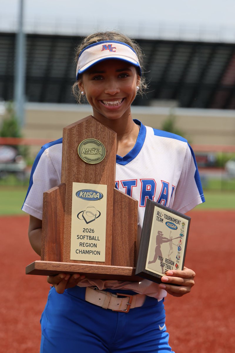 ParksReille's tweet photo. Regional champions for the 1st time in 24 years! @MCHS__SB https://t.co/jpqPno0AIk
