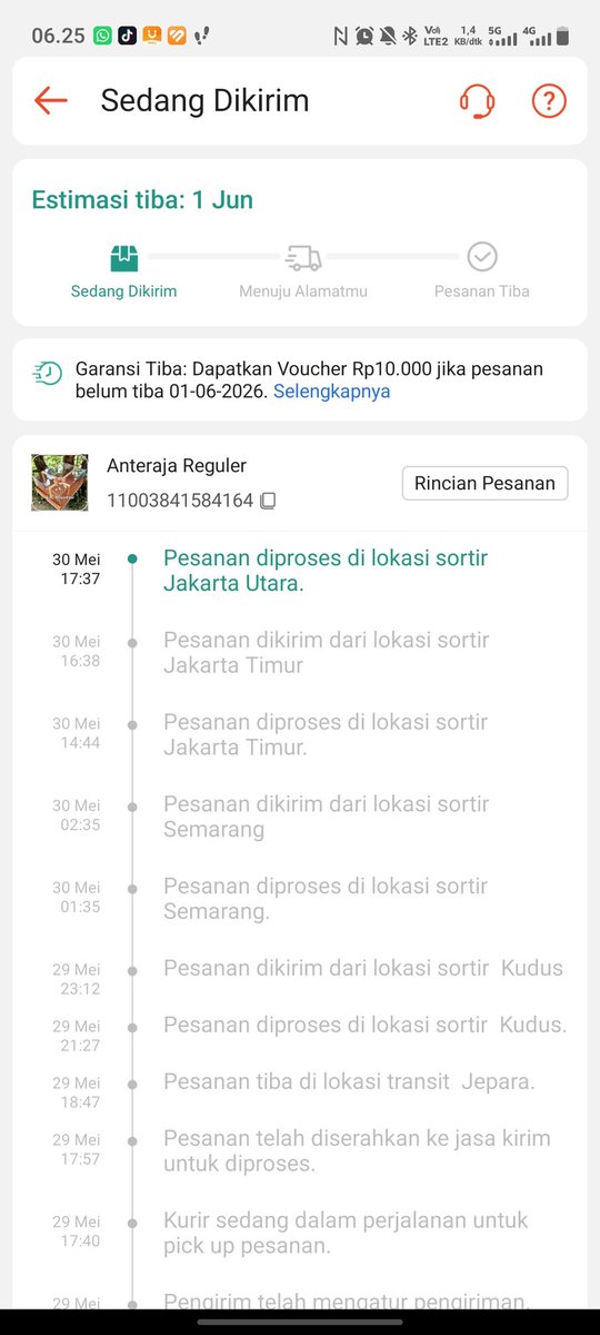 DesiNataliaFS2's tweet photo. Pagi min tolong resi no. 11003841584164 dicek kembali laporannya dr tgl 30 mei smp skrg kok masih dijakut aja gk ada pergerakan, dr jaktim dibawa ke jakut bknnya Jaktim lbh dekat ke Bekasi y? Urgent banget ini box nya😭😭 https://t.co/2bZweqBHiW