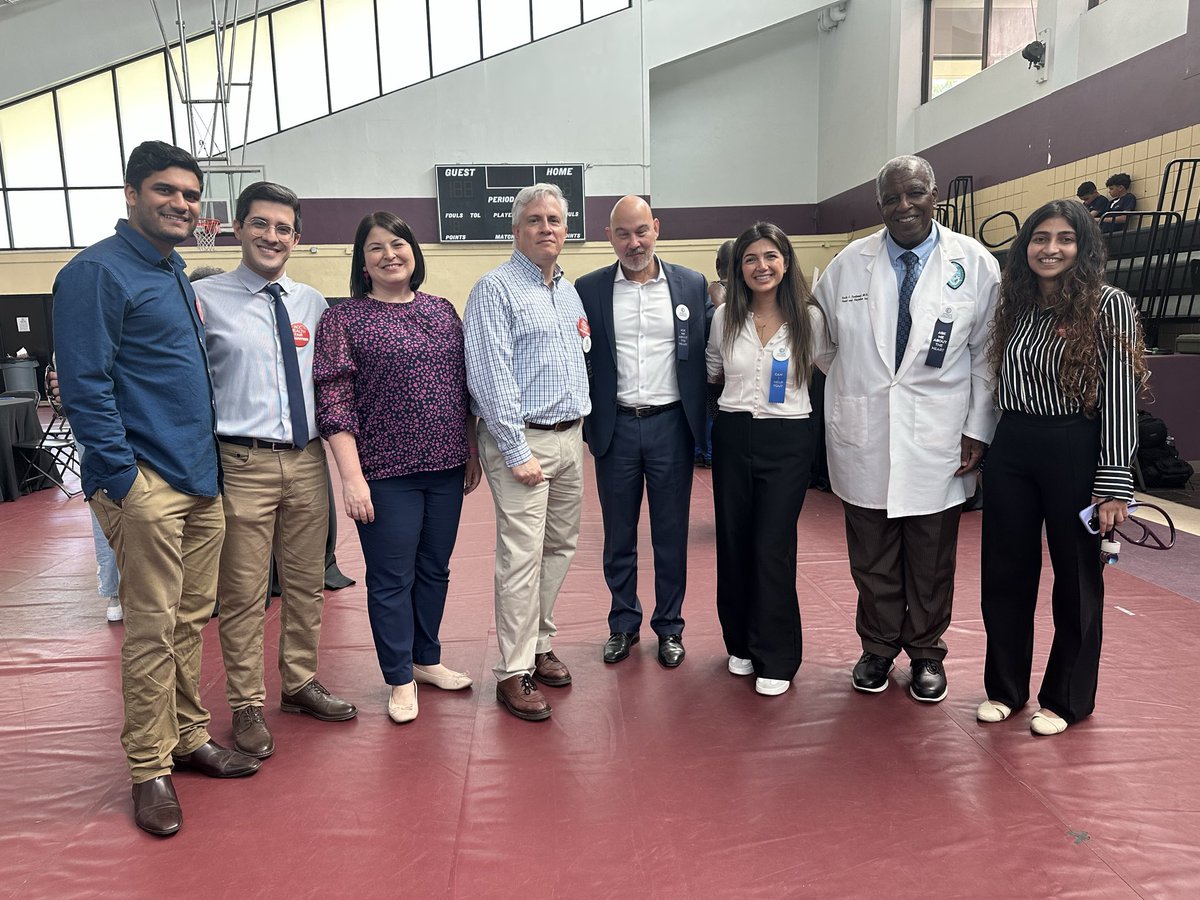 farbod_ZT's tweet photo. Heading into PGY-3 feeling privileged to have served the #NOLA community. #TB to the amazing time volunteering at @ACCinTouch and @American_Heart community health fairs w/ brilliant mentors &amp; the wonderful local 🫀 team. Excited to continue advocating for 🫀 health #cardiotwitter https://t.co/a713fEMO7V