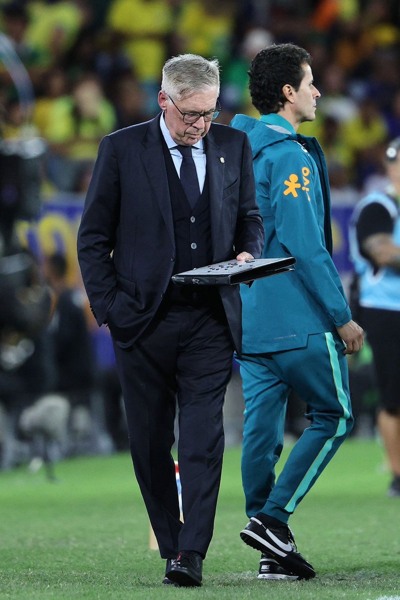 debateydebate's tweet photo. Brasil 6x2 Panamá

Despedida do Maracanã, time “reserva�� voando, Vini desencantando…

Carlo Ancelotti tá produzindo algo… https://t.co/rip3c6GtY1