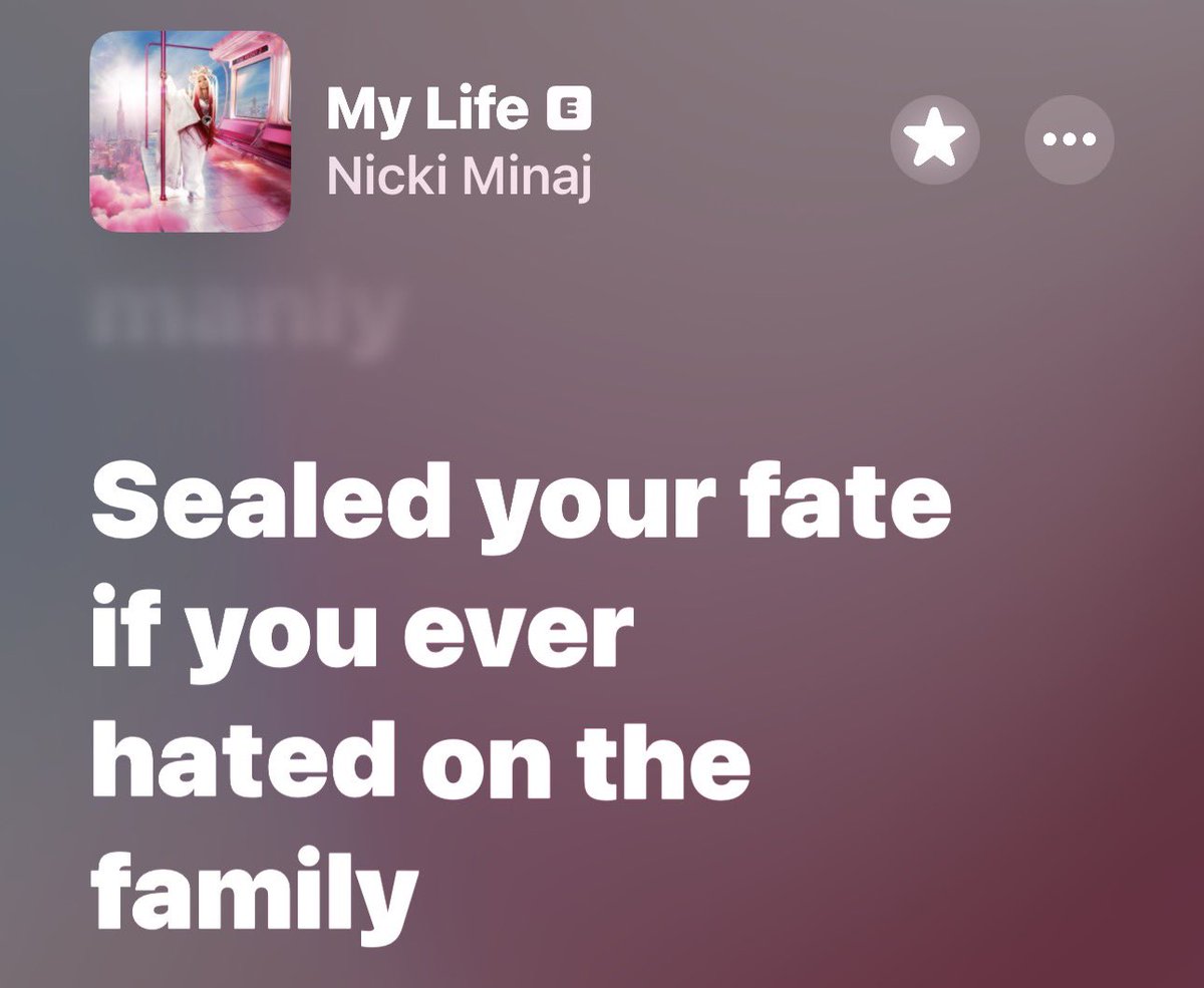 onikamagazinee's tweet photo. Go against @NICKIMINAJ, it’s gon’ cost ya. https://t.co/KI7sRvmLlY
