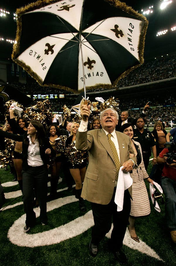 SaintsHistory's tweet photo. OTD in #Saints history (5/31/1985), Tom Benson became the owner of our New Orleans Saints! https://t.co/AuReKfwd9v