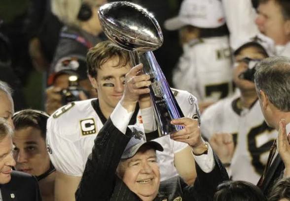SaintsHistory's tweet photo. OTD in #Saints history (5/31/1985), Tom Benson became the owner of our New Orleans Saints! https://t.co/AuReKfwd9v