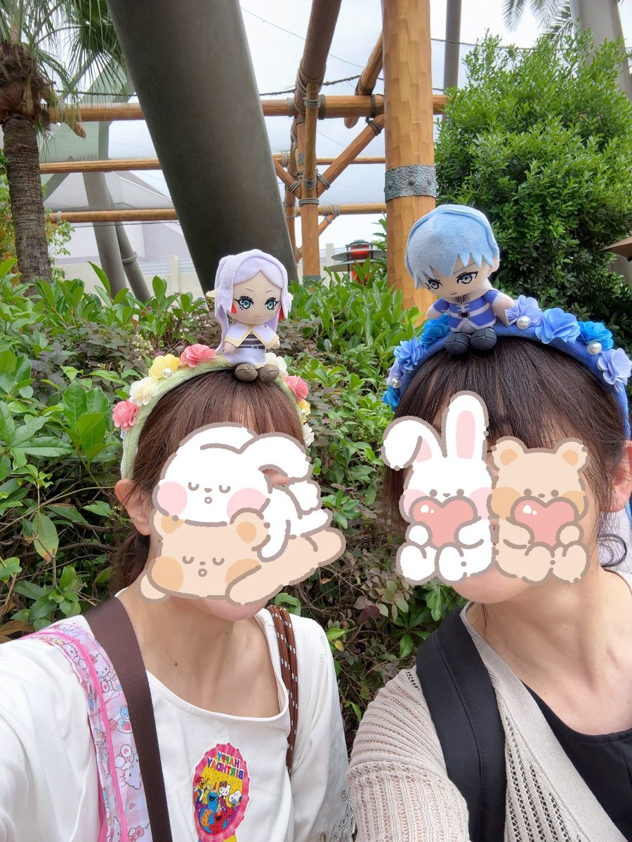 catbell05's tweet photo. 昨日は誕生日当日ユニバに行って来た〜！！こっちもめちゃチヤホヤしてもらえてグイグイ来るな！？
フリーレンコラボもめちゃ満喫したしプレート美味しかったしグッズ買えたし楽しい1日になりました✨ランダム2人ともミミック✖️3でめちゃワロタwwwww重さで選んだらアカンやつ！！！ https://t.co/VHBJl5sKyE