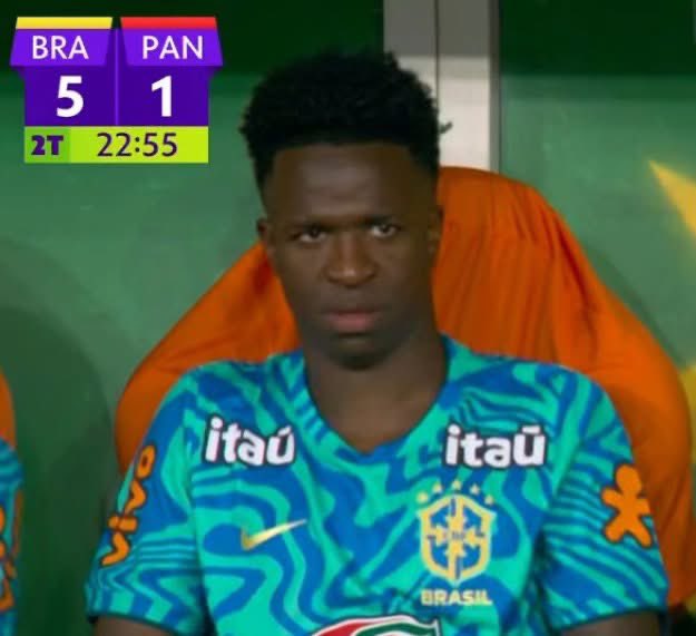 futcrewbr's tweet photo. Vini Jr vendo os reservas brilharem logo na sua melhor partida pela seleção https://t.co/RgOgm1SkOx