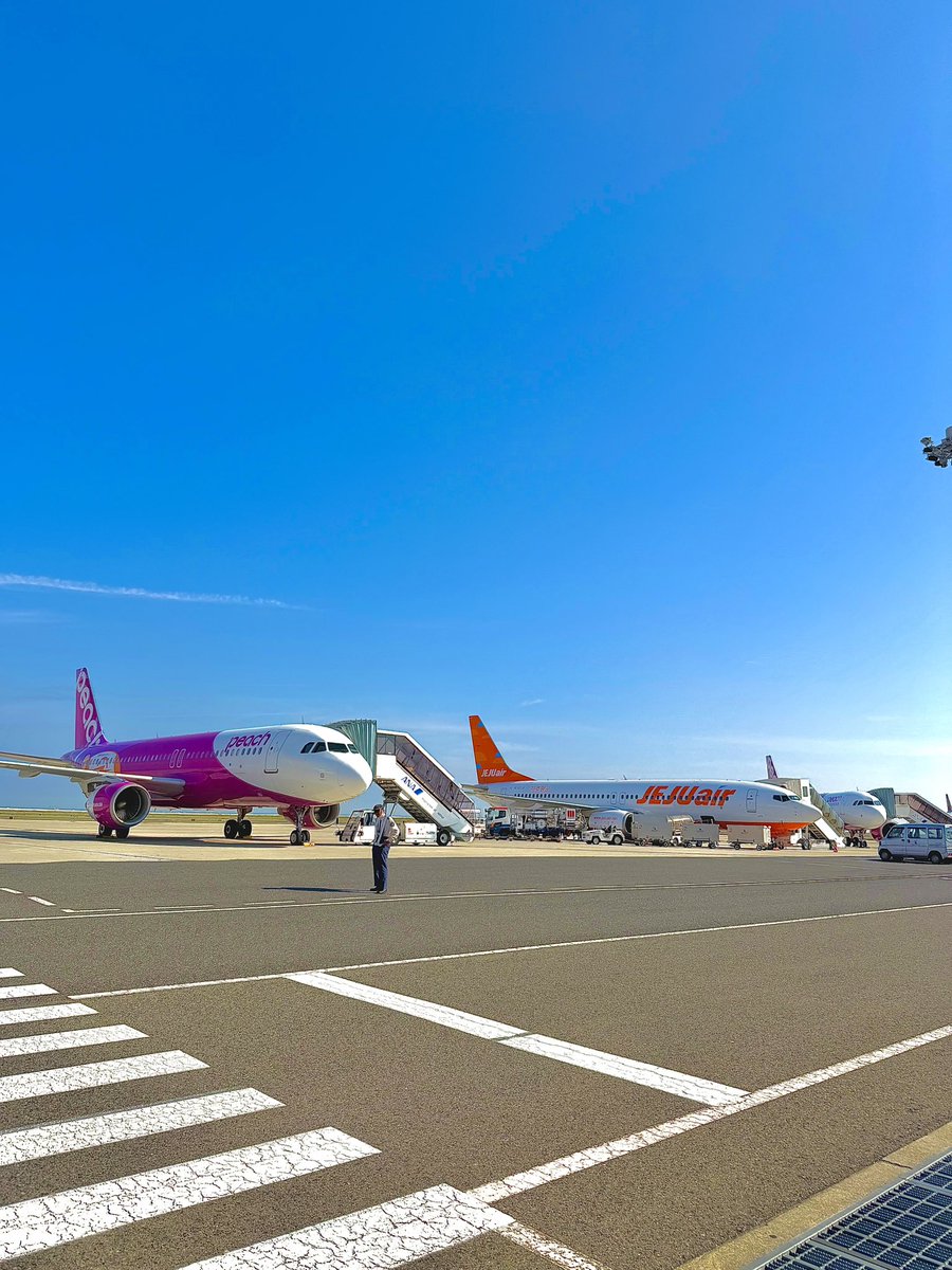 YYouTuber3's tweet photo. 今日は急遽日本を飛び出してある場所に行きます！ https://t.co/12KvbsYzMy