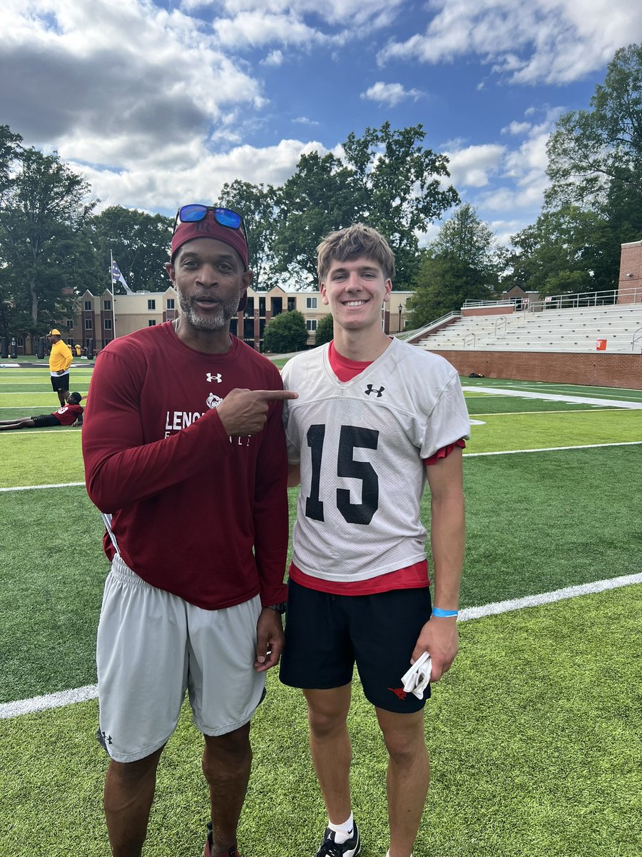 NicBocciardi's tweet photo. Had a great competing at @LRBearsFootball camp! Learned a lot from @CAY42 and @CoachShawP. Can’t wait to be back on campus! https://t.co/4MLzE4WzXU