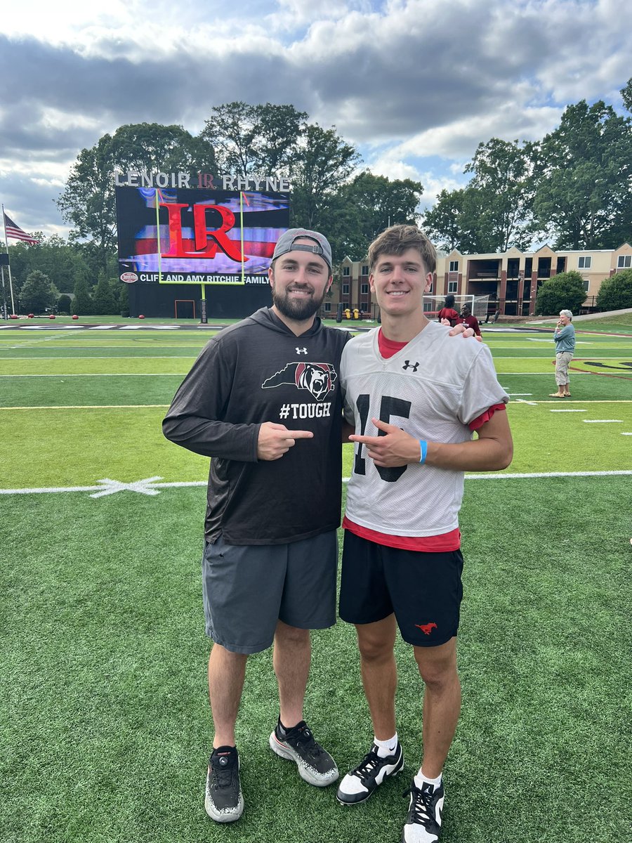 NicBocciardi's tweet photo. Had a great competing at @LRBearsFootball camp! Learned a lot from @CAY42 and @CoachShawP. Can’t wait to be back on campus! https://t.co/4MLzE4WzXU