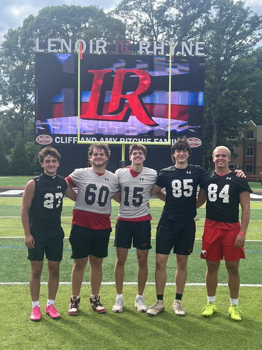 NicBocciardi's tweet photo. Had a great competing at @LRBearsFootball camp! Learned a lot from @CAY42 and @CoachShawP. Can’t wait to be back on campus! https://t.co/4MLzE4WzXU