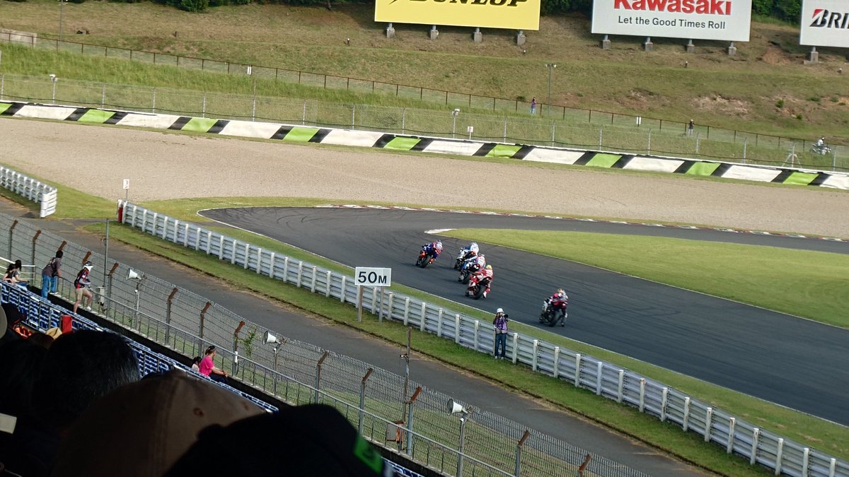 MahoneBK's tweet photo. 昨日は 全日本ロードレース選手権でオートポリスに

中須賀選手引退の為、現役最後は見とかないとな〜

とは言え、柳川さんが見れる面白い状況だったね。

現役と変わらない順位ってまた戻ってきてほしいね。

楽しかった〜

#全日本ロードレース選手権 
#オートポリス 
#mahone999 
#mahonebk https://t.co/O53aMNjL6z
