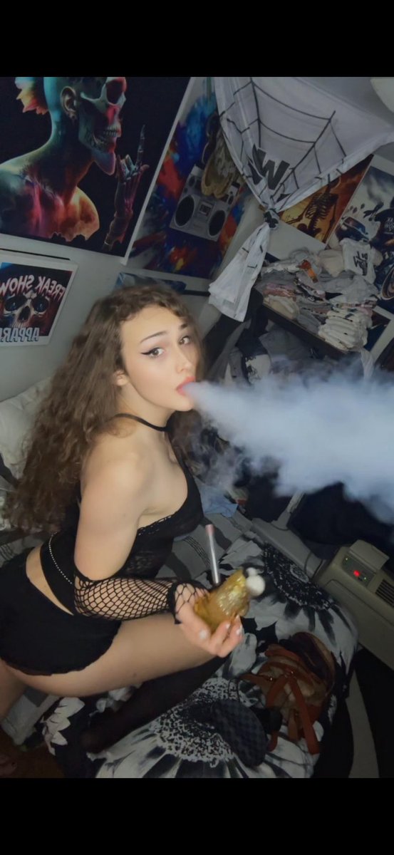 Cassiee Angel Babyy tweet media
