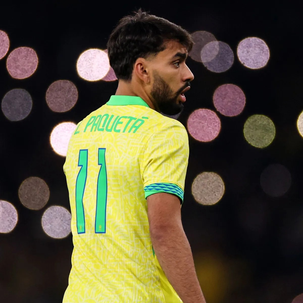 guilhermericrf's tweet photo. A verdade é que o Bruno Guimarães joga com nome na Seleção, nunca atuou como atua no Newcastle 

Enquanto isso, Danilo todo jogo impacta e o Paquetá é regular desde o último ciclo com Tite

Na minha Seleção, os dois jogariam juntos numa trinca com Casemiro https://t.co/LdGRxKAa6K