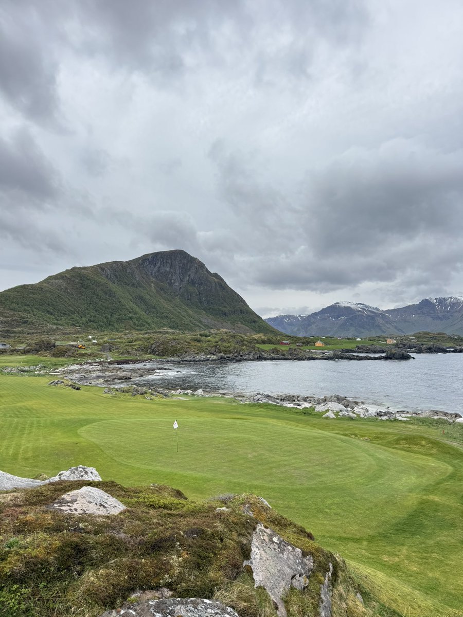 markmac14's tweet photo. Incredible weekend at Lofoten Links.
Bucket-list course officially ticked off. 🪣🇳🇴 https://t.co/QjVhPTEcxq
