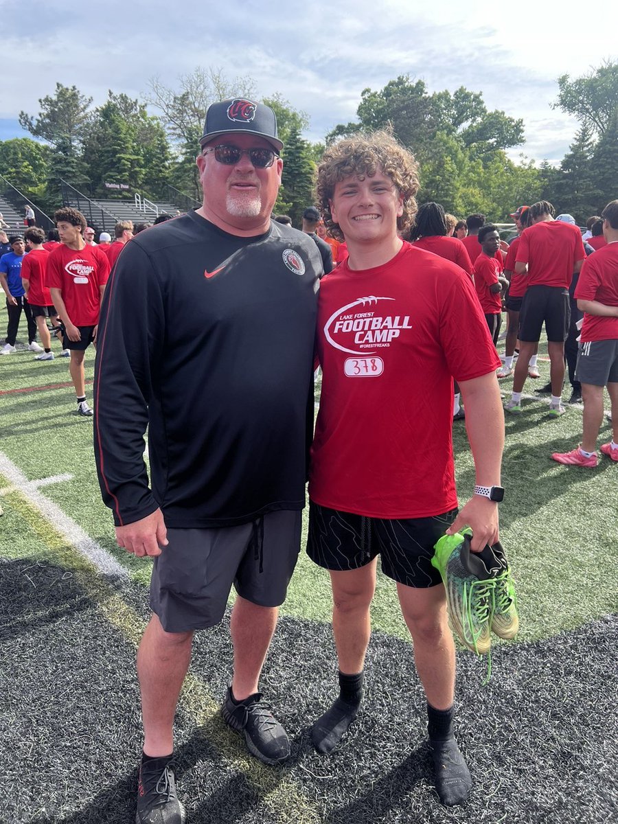 GarrettPurze's tweet photo. Thank you to @LFC_FOOTBALL for hosting the mega camp at lake first today. Got some great reps and appreciate all the coaches who came out. @LaneTechFB @_Conz__ @PrepRedzoneIL @SidelinePreps https://t.co/q4MGswWO35