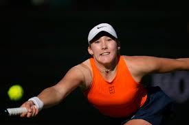 TennisReporters's tweet photo. Once again, Mirra Andreeva is so good when she is on, very focused. She beat Jil Teichmann 63 62, &amp; she will play in the 2nd week. She will be ready. "All I feel is that I really want to win more matches, &amp; I really want to show some great tennis. I'm not feeling any pressure." https://t.co/DNpRRx9lZT