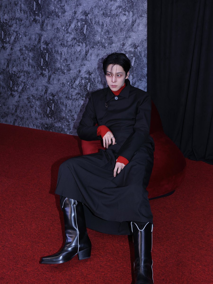 ユノにブーツ履かせてくれてありがとうKQ #ATEEZ #에이티즈 #윤호