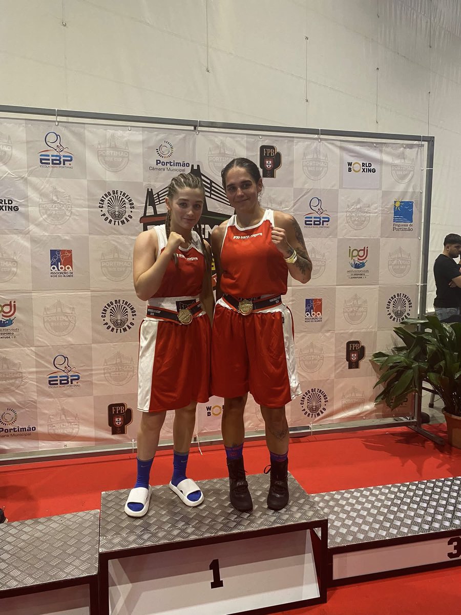 143LR_'s tweet photo. portimao box cup !! 3rd round stoppage in the final and taking gold. what a weekend with my team! ♥️🥇🫶🏼🤩 https://t.co/a2FLDJ3Kbz
