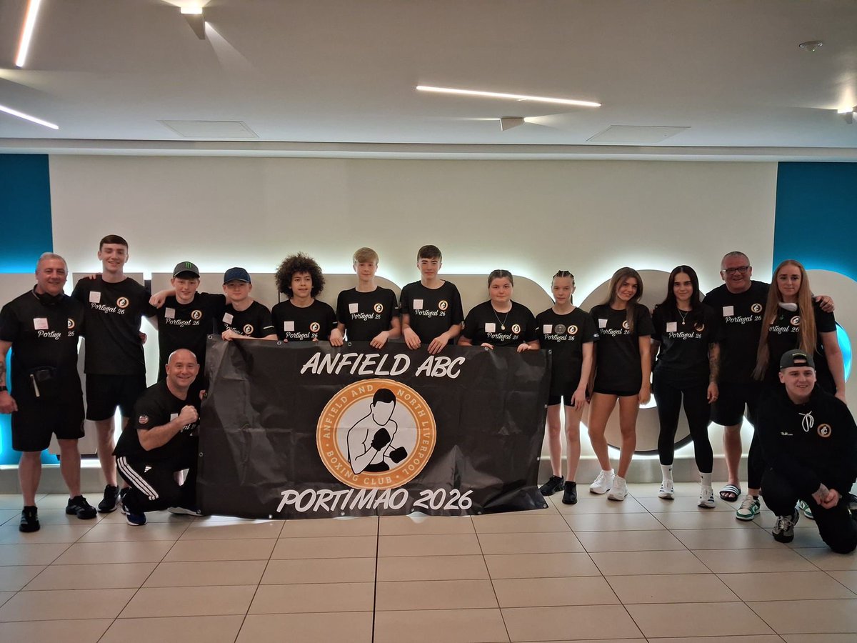 143LR_'s tweet photo. portimao box cup !! 3rd round stoppage in the final and taking gold. what a weekend with my team! ♥️🥇🫶🏼🤩 https://t.co/a2FLDJ3Kbz