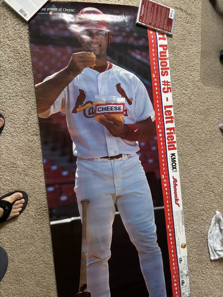 stlcommonman's tweet photo. @PujolsFive can I get a signature on this beast? https://t.co/PJW72rVhEQ