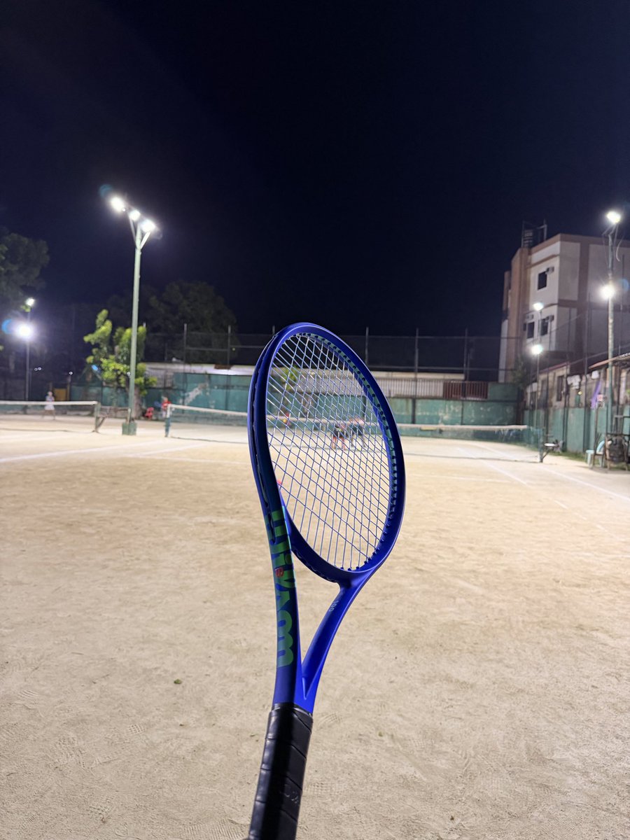 LibidoPsych's tweet photo. finally my dream tennis racket🥺💙 https://t.co/lG2og5RXLy
