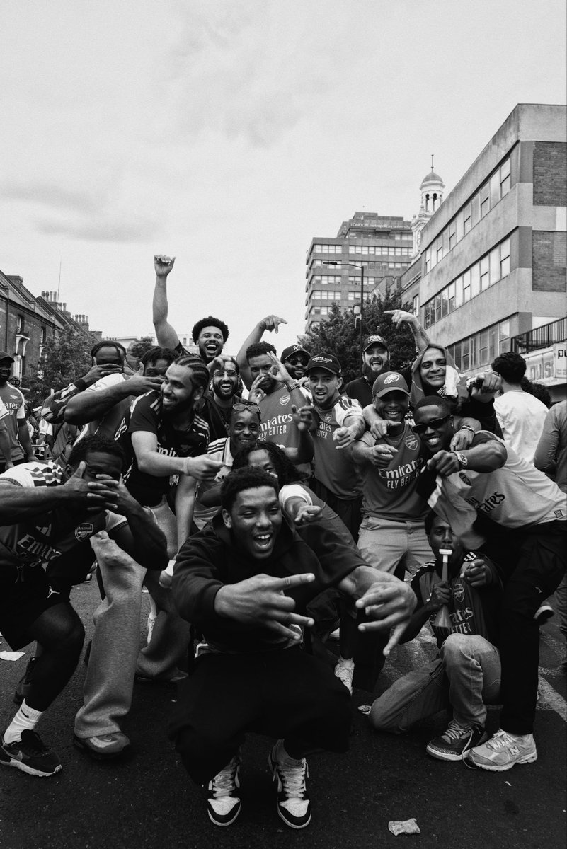 ntcolour's tweet photo. Stupendous day. Thank you @Arsenal 

Over&amp;Out ✌🏾 https://t.co/mskc99K2Md