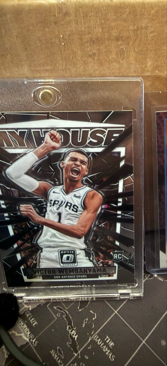 laking861's tweet photo. Everyone selling Wemby’s. #cards #thehobby #wembanyama https://t.co/hJlobgvaOe