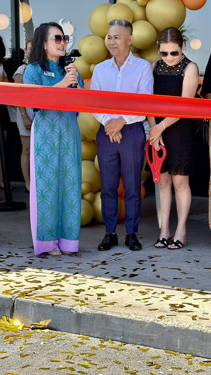 hantranyin's tweet photo. Congratulations to Pho Concept on their Grand Opening!
Governor @JoeLombardoNV understands that small businesses are the backbone of our economy. We’re proud to support local entrepreneurs like this in Nevada.
Wishing the entire team tremendous success!
#VegasSmallBusiness #PhoConcept #SupportLocal