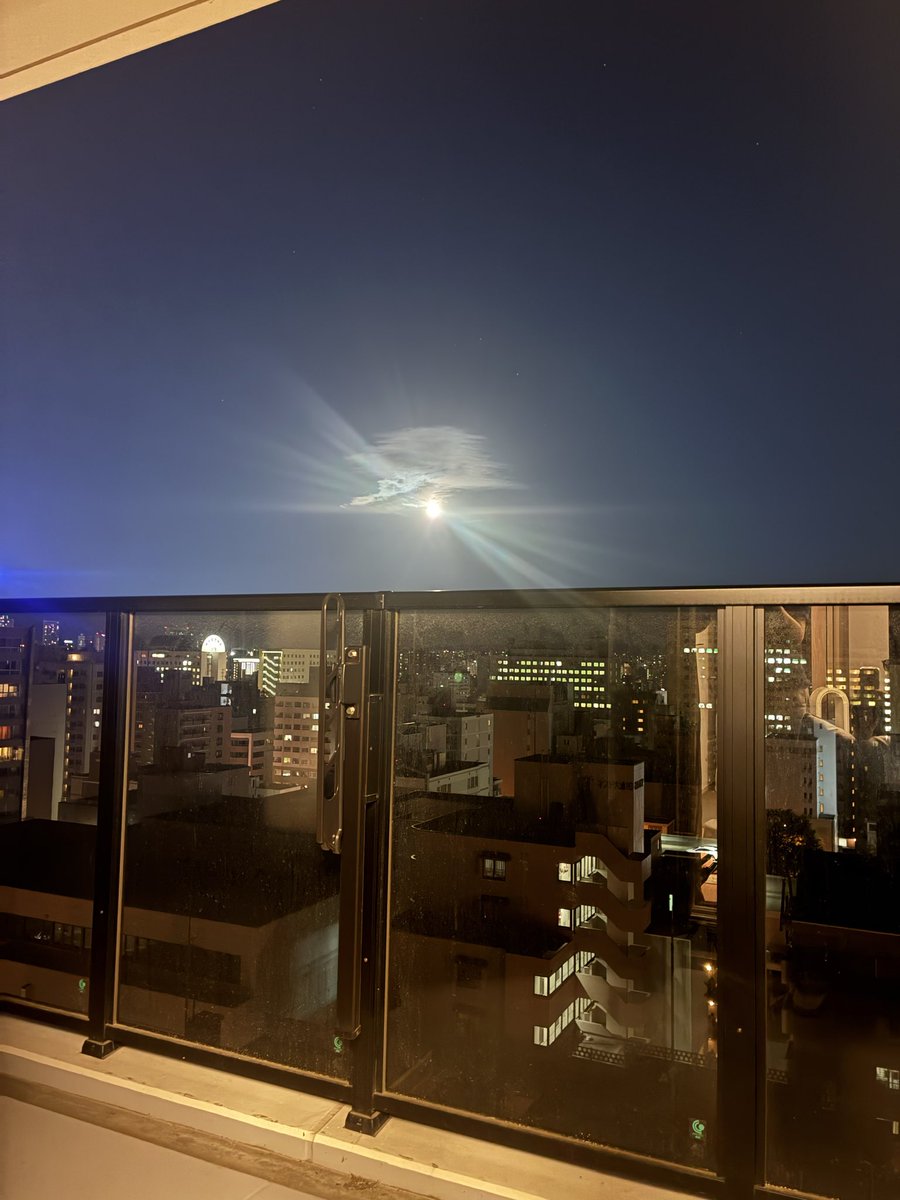 akubi3636's tweet photo. ブルームーン🌕人生変わります
#癒し　#ご奉仕　#不倫　#浮気　#満月 #女風　#女性用風俗　#大人の時間　#甘えたい　#誰にも言えない　#札幌　#すすきの #ブルームーン　#女風aku美 https://t.co/1umNT8Q3ZB
